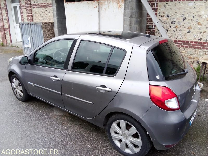RENAULT CLIO 2010 - Coche: foto 3 RENAULT CLIO 2010 - Coche: foto 3