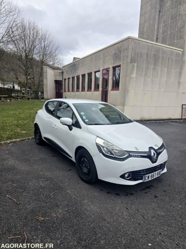 RENAULT CLIO - 2012 - 133 000 km - Coche: foto 1 RENAULT CLIO - 2012 - 133 000 km - Coche: foto 1