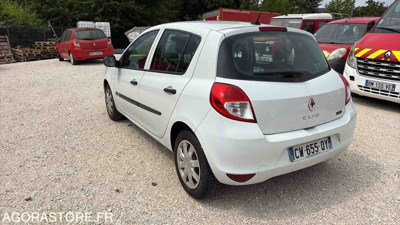 RENAULT CLIO 3 - 197 915 Kms - 2013-CW-655-QY - Coche: foto 4 RENAULT CLIO 3 - 197 915 Kms - 2013-CW-655-QY - Coche: foto 4