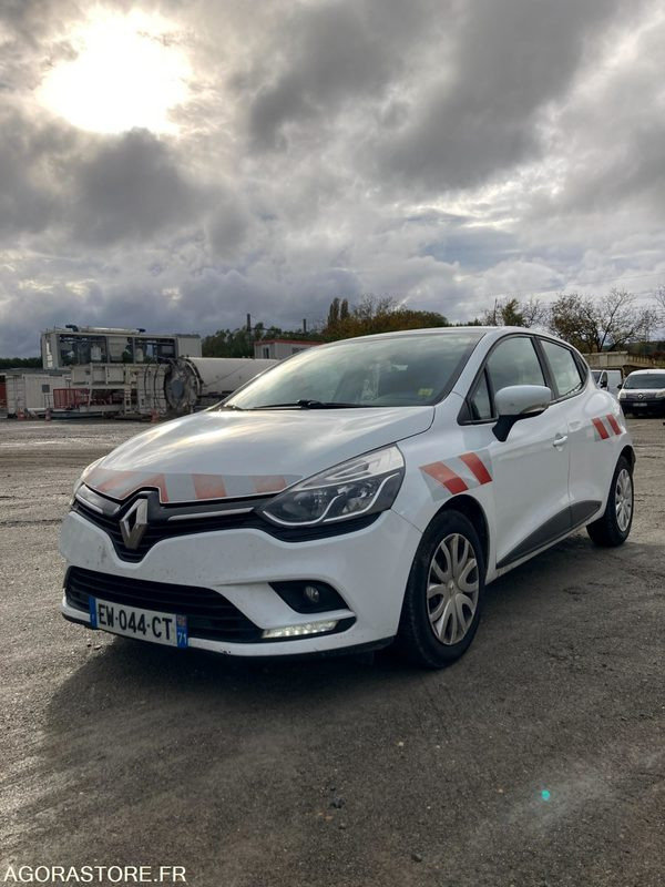 RENAULT CLIO IV diesel - Année 2018 - 312 000km - Coche: foto 1 RENAULT CLIO IV diesel - Année 2018 - 312 000km - Coche: foto 1