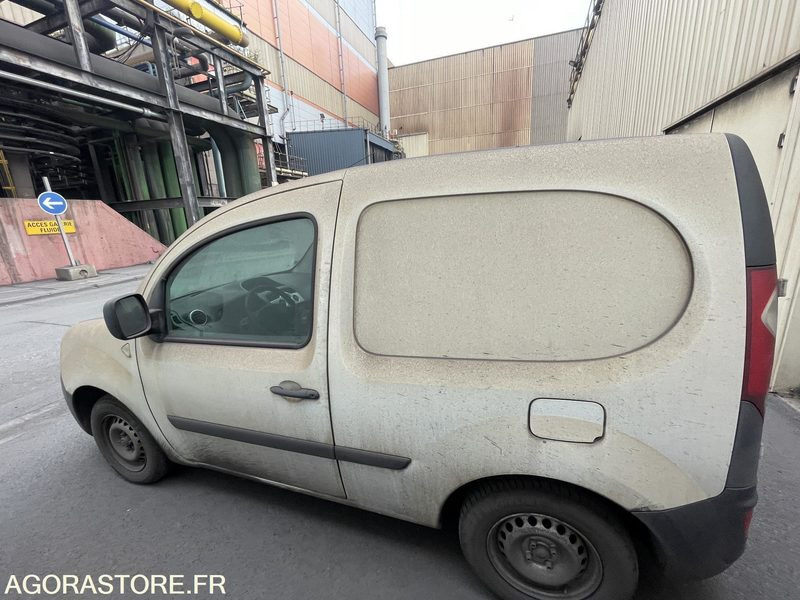 RENAULT KANGOO - 2011 - 157271KMs - BY-686-NP - Furgoneta pequeña: foto 5 RENAULT KANGOO - 2011 - 157271KMs - BY-686-NP - Furgoneta pequeña: foto 5