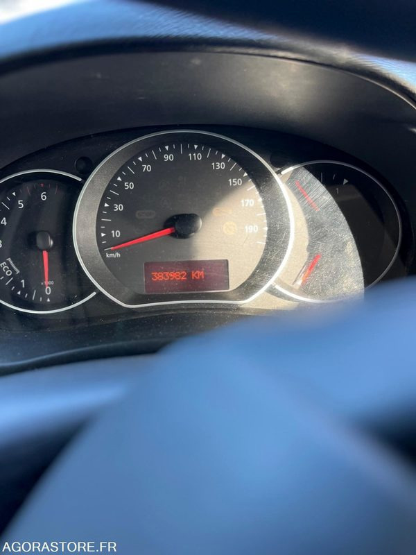 RENAULT KANGOO - 2013 / 383982 KM(CW-749-EJ) (MD233) - Furgoneta pequeña: foto 4 RENAULT KANGOO - 2013 / 383982 KM(CW-749-EJ) (MD233) - Furgoneta pequeña: foto 4