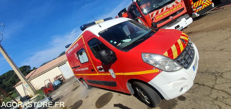 RENAULT MASTER 2.3 DCI TYPE AMBULANCE - 151128 km - 2011 - Furgón: foto 2 RENAULT MASTER 2.3 DCI TYPE AMBULANCE - 151128 km - 2011 - Furgón: foto 2