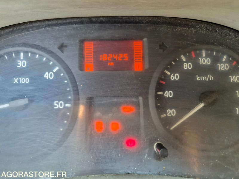 RENAULT MASTER 2.5 DCI 120 CV - 2008 - 182 425km - Furgón: foto 2 RENAULT MASTER 2.5 DCI 120 CV - 2008 - 182 425km - Furgón: foto 2