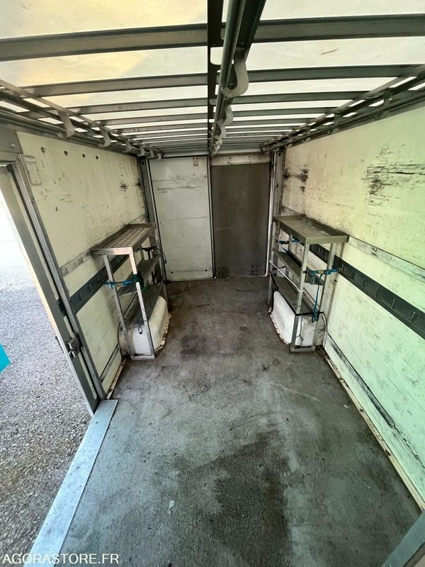 RENAULT MASTER - 2015 - 336611 Kms - Furgón: foto 3 RENAULT MASTER - 2015 - 336611 Kms - Furgón: foto 3