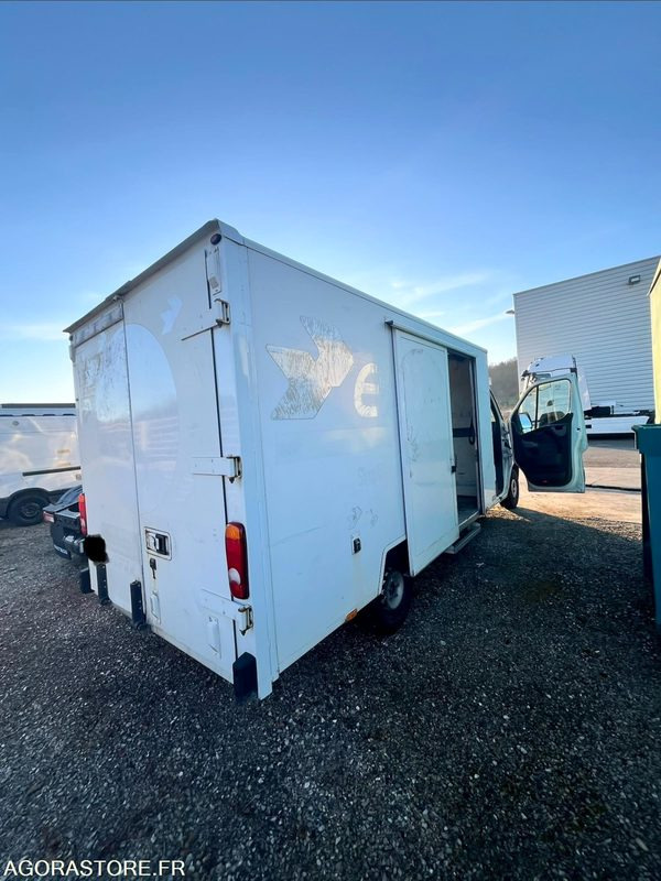 RENAULT MASTER - 2015 - 336611 Kms - Furgón: foto 4 RENAULT MASTER - 2015 - 336611 Kms - Furgón: foto 4