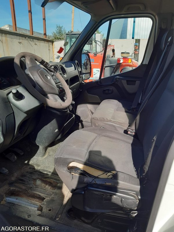 RENAULT MASTER BENNE DANS L'ETAT - Furgoneta basculante: foto 4 RENAULT MASTER BENNE DANS L'ETAT - Furgoneta basculante: foto 4