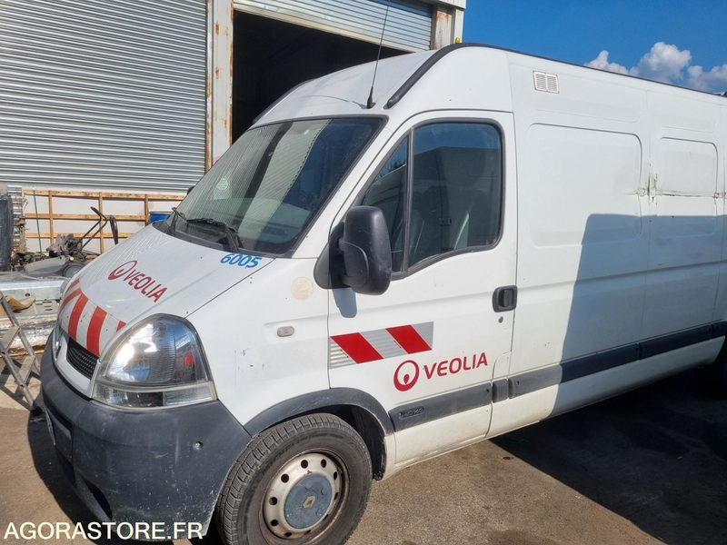 RENAULT MASTER FOURGON de 2005 - 253000 km (R3B246) - Furgón: foto 2 RENAULT MASTER FOURGON de 2005 - 253000 km (R3B246) - Furgón: foto 2