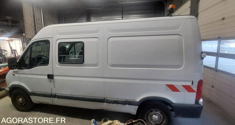 RENAULT MASTER II L2H2 94527 kms 1998 - Furgón: foto 3 RENAULT MASTER II L2H2 94527 kms 1998 - Furgón: foto 3