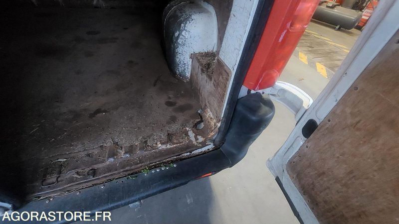 Furgón RENAULT MASTER II L2H2 94527 kms 1998: foto 8