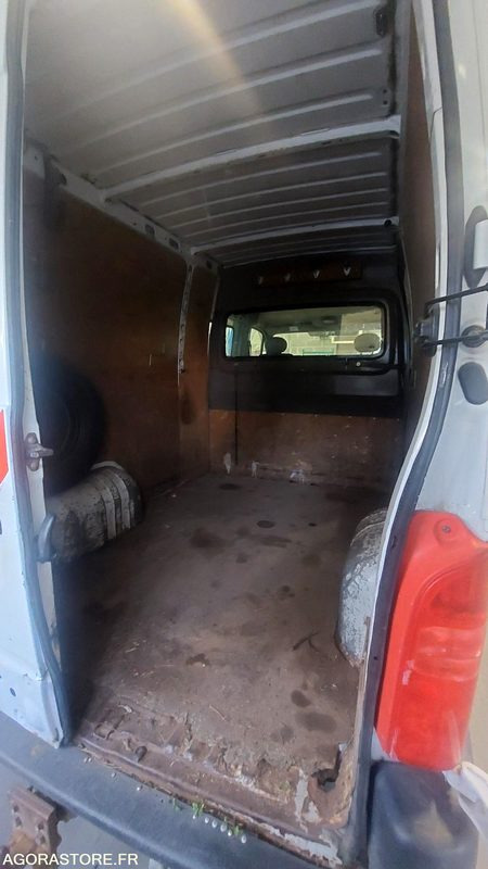 RENAULT MASTER II L2H2 94527 kms 1998 - Furgón: foto 4 RENAULT MASTER II L2H2 94527 kms 1998 - Furgón: foto 4