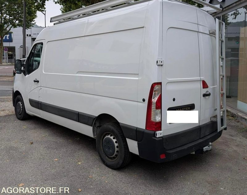 RENAULT MASTER III (2) FOURGON TRACTION F3300 - 23890KM - 2023 - Furgón: foto 3 RENAULT MASTER III (2) FOURGON TRACTION F3300 - 23890KM - 2023 - Furgón: foto 3