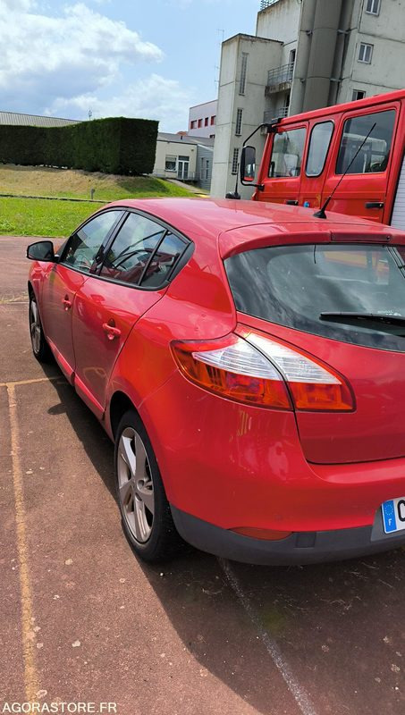 RENAULT MÉGANE III DYNAMIQUE 1,5L DCI 110CV ECO - 2013 - 314949kms - Coche: foto 4 RENAULT MÉGANE III DYNAMIQUE 1,5L DCI 110CV ECO - 2013 - 314949kms - Coche: foto 4