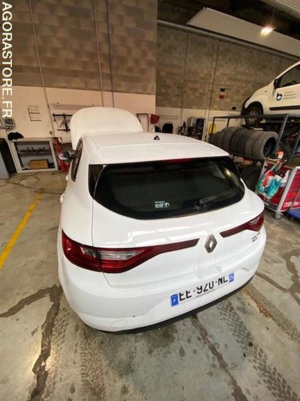 RENAULT MEGANE TCE 100 1472 - Coche: foto 2 RENAULT MEGANE TCE 100 1472 - Coche: foto 2