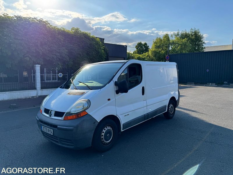 RENAULT TRAFIC 1.9 DCI 53 000 KM - Furgón: foto 1 RENAULT TRAFIC 1.9 DCI 53 000 KM - Furgón: foto 1