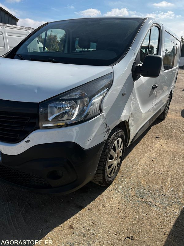 RENAULT TRAFIC 3 1.6 dci 6 PLACES - 2019 / 291000 KM - Furgoneta pequeña: foto 3 RENAULT TRAFIC 3 1.6 dci 6 PLACES - 2019 / 291000 KM - Furgoneta pequeña: foto 3