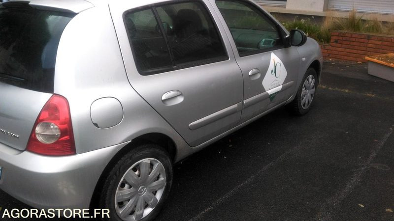 Coche Renault Clio Campus 155254 kms 2010: foto 8