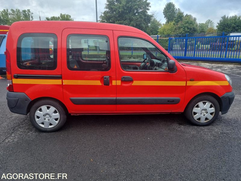 Renault Kangoo Diesel - 4370 XM 63 - 2003 - Furgoneta pequeña: foto 4 Renault Kangoo Diesel - 4370 XM 63 - 2003 - Furgoneta pequeña: foto 4