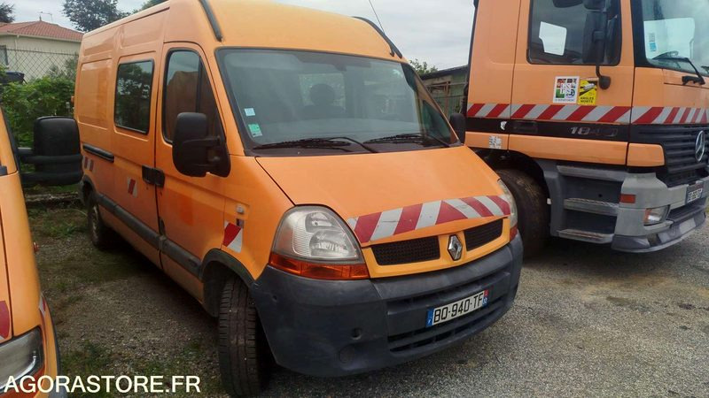 Renault Master 2004 - BQ-940-TF - 299292km - Furgón: foto 2 Renault Master 2004 - BQ-940-TF - 299292km - Furgón: foto 2