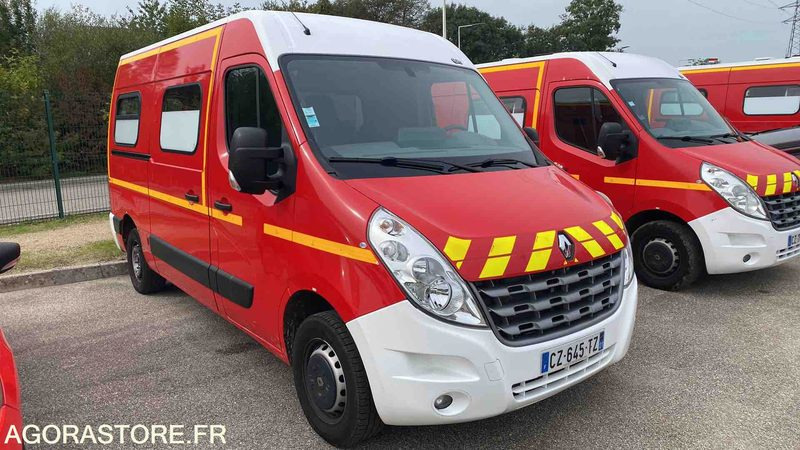 Renault Master III - 23/10/2013 - Ambulancia: foto 1 Renault Master III - 23/10/2013 - Ambulancia: foto 1