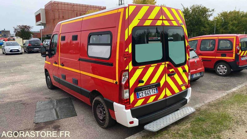 Renault Master III - 23/10/2013 - Ambulancia: foto 5 Renault Master III - 23/10/2013 - Ambulancia: foto 5