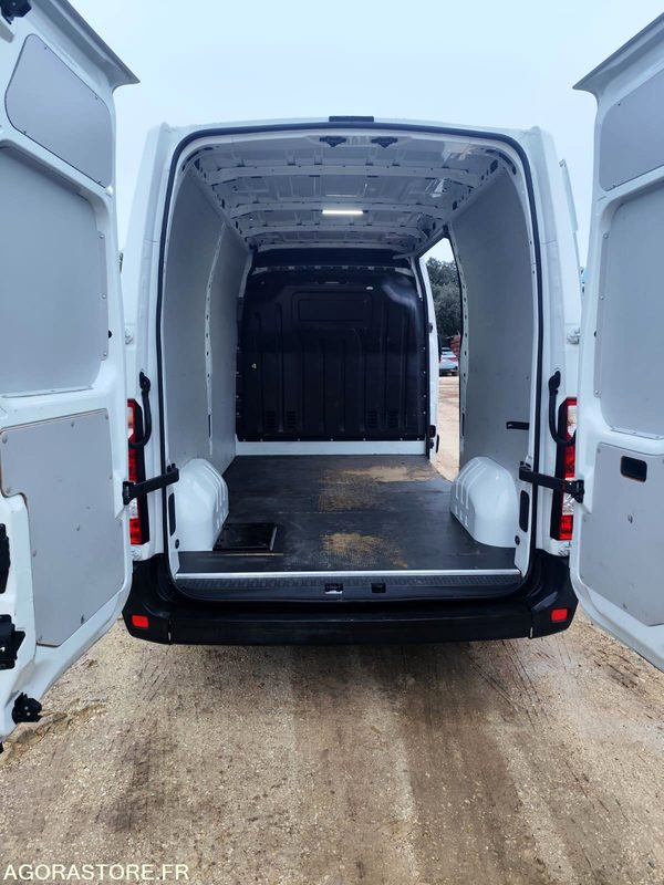 Furgón Renault Master III Phase 2 L2H2 F3300 2.3 dCi 110CH - 2016 - 226000KMS: foto 6 Furgón Renault Master III Phase 2 L2H2 F3300 2.3 dCi 110CH - 2016 - 226000KMS: foto 6