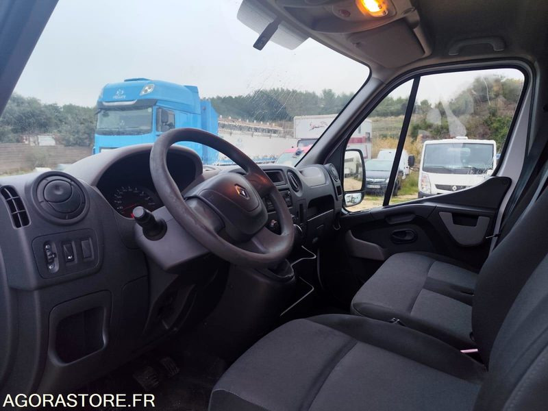 Renault Master III Phase 2 L2H2 F3300 2.3 dCi 110CH - 2016 - 226000KMS - Furgón: foto 3 Renault Master III Phase 2 L2H2 F3300 2.3 dCi 110CH - 2016 - 226000KMS - Furgón: foto 3