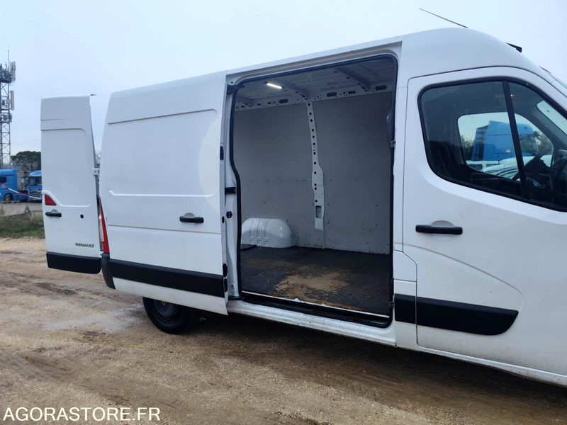 Furgón Renault Master III Phase 2 L2H2 F3300 2.3 dCi 110CH - 2016 - 226000KMS: foto 7 Furgón Renault Master III Phase 2 L2H2 F3300 2.3 dCi 110CH - 2016 - 226000KMS: foto 7