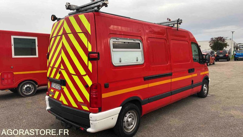 Renault Master T35 2.8dti - 12/07/2000 - Furgón: foto 5 Renault Master T35 2.8dti - 12/07/2000 - Furgón: foto 5
