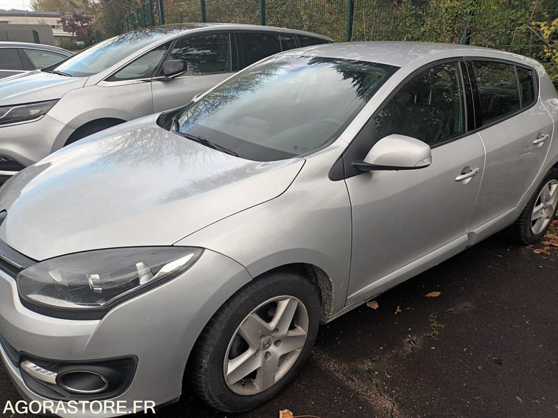 Renault Mégane – Diesel – 2015-223 644 km - Coche: foto 4 Renault Mégane – Diesel – 2015-223 644 km - Coche: foto 4