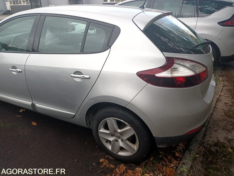 Renault Mégane – Diesel – 2015-223 644 km - Coche: foto 5 Renault Mégane – Diesel – 2015-223 644 km - Coche: foto 5