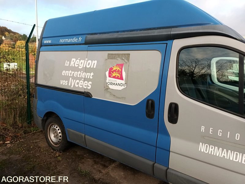 Renault Trafic – Diesel – 2010-101 000 km - Furgón: foto 4 Renault Trafic – Diesel – 2010-101 000 km - Furgón: foto 4