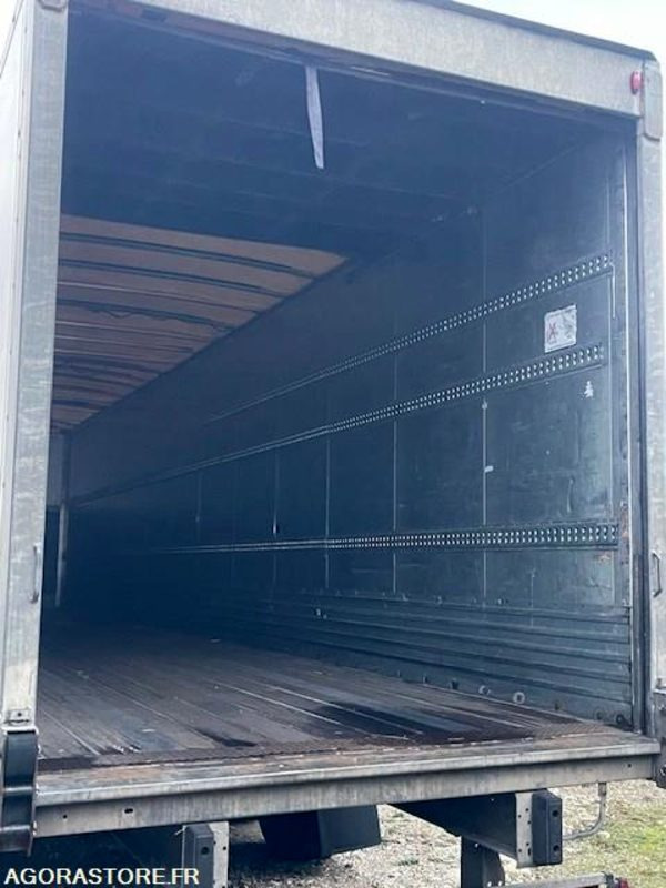 SEMI REMORQUE SAMRO - FOURGON - 2008 - Semirremolque caja cerrada: foto 3 SEMI REMORQUE SAMRO - FOURGON - 2008 - Semirremolque caja cerrada: foto 3