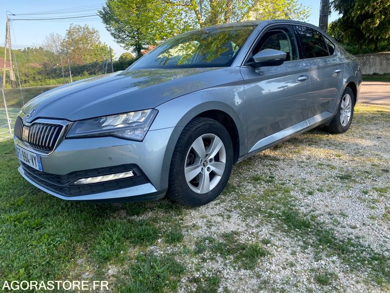 Skoda superb 2l Tdi - 2020 - 408 000km - BON ETAT GENERAL - Coche: foto 1 Skoda superb 2l Tdi - 2020 - 408 000km - BON ETAT GENERAL - Coche: foto 1