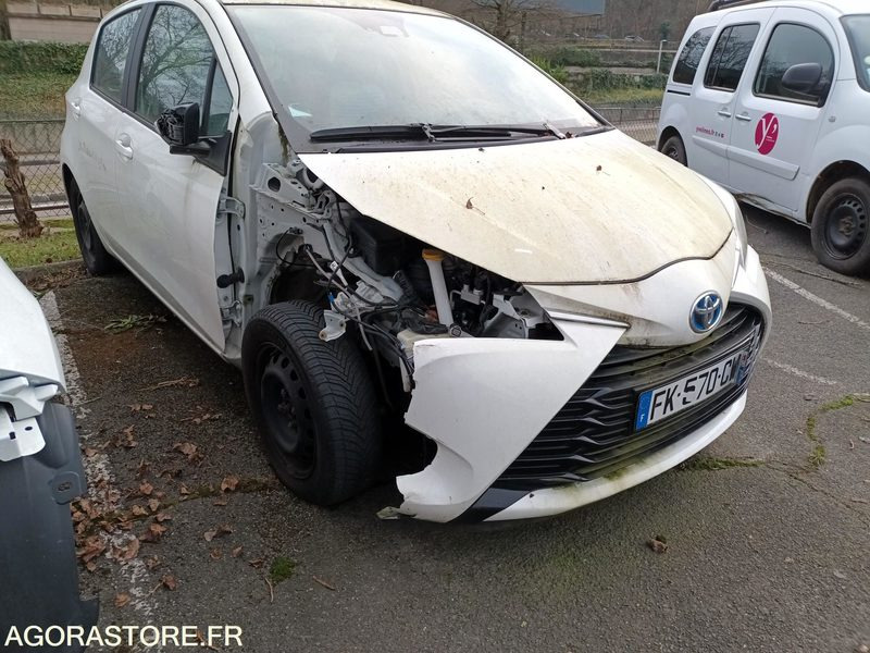 TOYOTA Yaris hybride 2 places - FK-570-CW - Coche: foto 2 TOYOTA Yaris hybride 2 places - FK-570-CW - Coche: foto 2