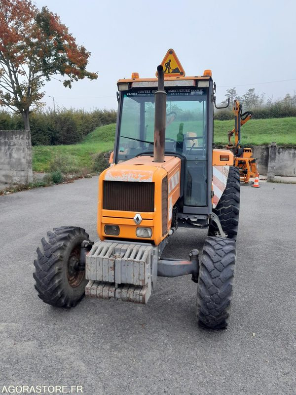 TRACTEUR RENAULT 750MI 12532 heures 1995 - Tractor: foto 3 TRACTEUR RENAULT 750MI 12532 heures 1995 - Tractor: foto 3