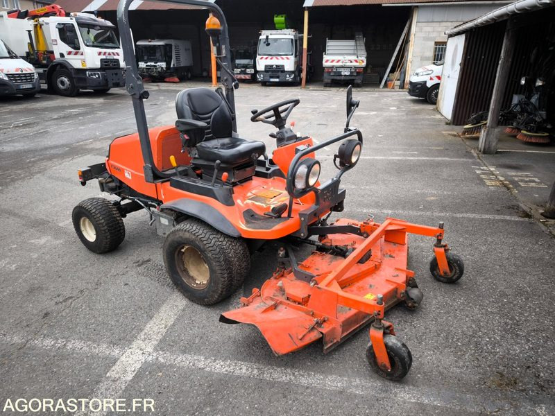 Tondeuse KUBOTA F3680 3688 heures 2013 - Cortacésped: foto 5 Tondeuse KUBOTA F3680 3688 heures 2013 - Cortacésped: foto 5