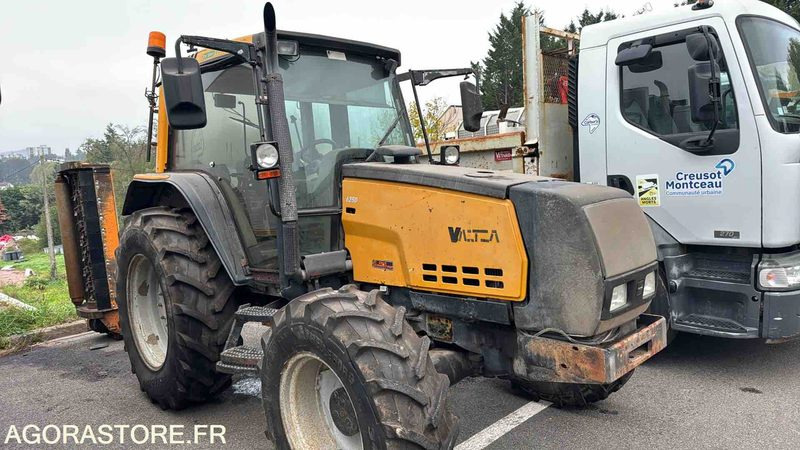 VALTRA 6250-4 - 2003 - 9982 h - Tractor: foto 1 VALTRA 6250-4 - 2003 - 9982 h - Tractor: foto 1