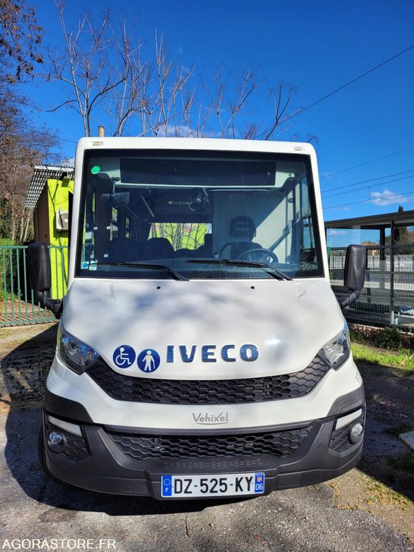 VENTE BUS INDCAR MOBI - IVECO - 210 000 km - BON ETAT - Autobús escolar: foto 1 VENTE BUS INDCAR MOBI - IVECO - 210 000 km - BON ETAT - Autobús escolar: foto 1