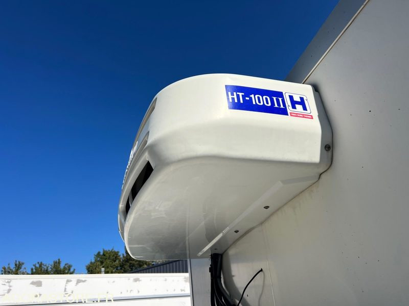 Volkswagen TRANSPORTER TDI 140CH FRIGO DBLE COMPARTIMENT2013 PRIX NET PAS DE TVA - Furgoneta frigorifica: foto 3 Volkswagen TRANSPORTER TDI 140CH FRIGO DBLE COMPARTIMENT2013 PRIX NET PAS DE TVA - Furgoneta frigorifica: foto 3