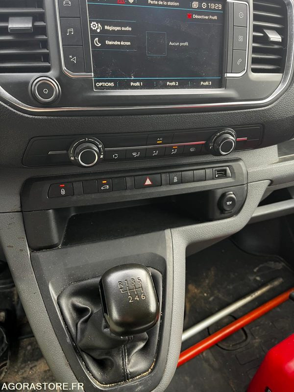 Peugeot expert 2lhdi 120cv 02/2019 234000km - Furgón: foto 3 Peugeot expert 2lhdi 120cv 02/2019 234000km - Furgón: foto 3