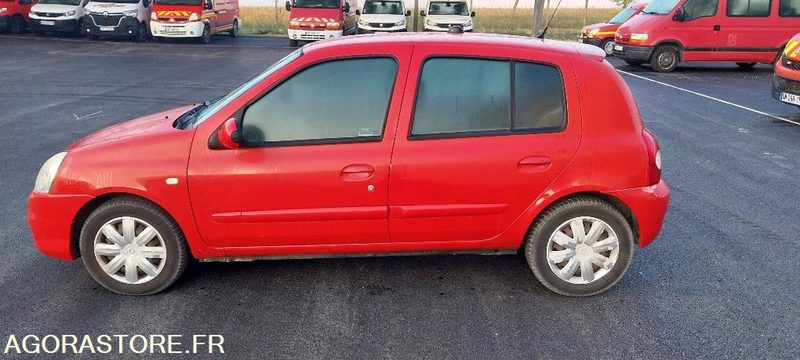 Renault clio 1.5 dci (roulante) - Coche: foto 1 Renault clio 1.5 dci (roulante) - Coche: foto 1