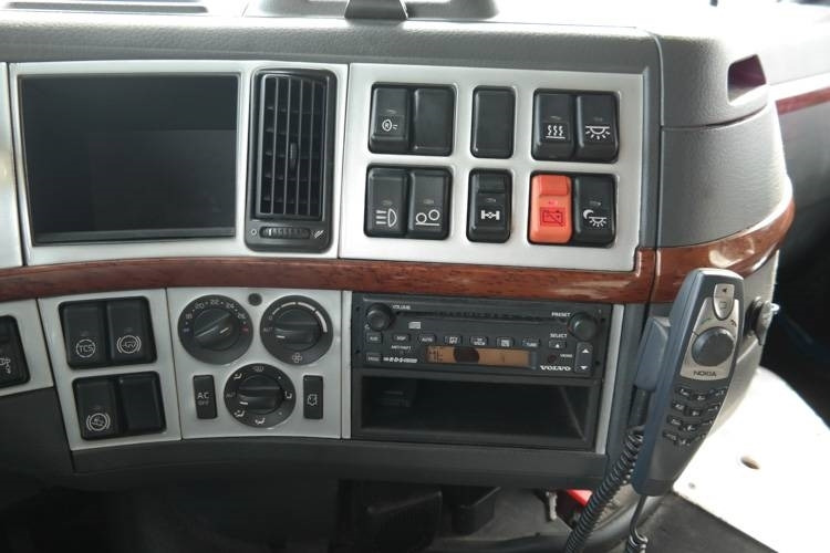 Cabeza tractora Volvo FH13 480: foto 13