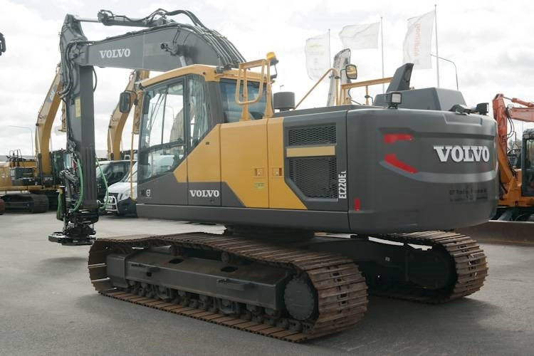 Volvo EC220 E *Uthyres*  - Excavadora de cadenas: foto 1 Volvo EC220 E *Uthyres*  - Excavadora de cadenas: foto 1