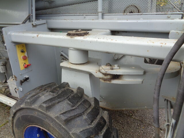 Plataforma de tijeras Liftlux SL172-24D4WD: foto 10