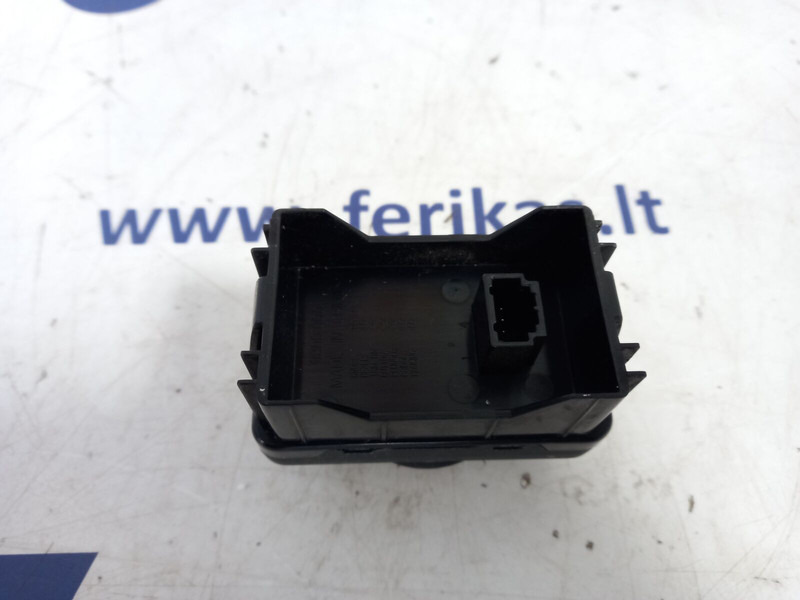 DAF Jungiklis - Salpicadero para Camión: foto 2 DAF Jungiklis - Salpicadero para Camión: foto 2