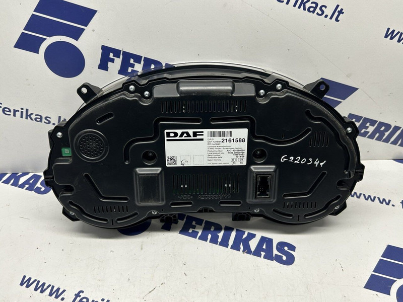 DAF XF106 - Salpicadero para Camión: foto 2 DAF XF106 - Salpicadero para Camión: foto 2