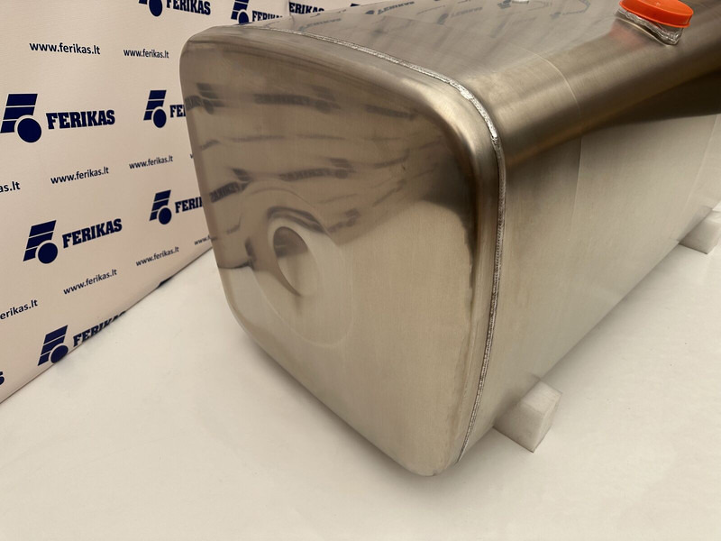 MAN 710 liters fuel tank - Depósito de combustible para Camión: foto 2 MAN 710 liters fuel tank - Depósito de combustible para Camión: foto 2