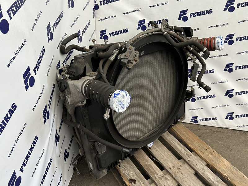 Mercedes-Benz radiators set - Radiador para Camión: foto 5 Mercedes-Benz radiators set - Radiador para Camión: foto 5