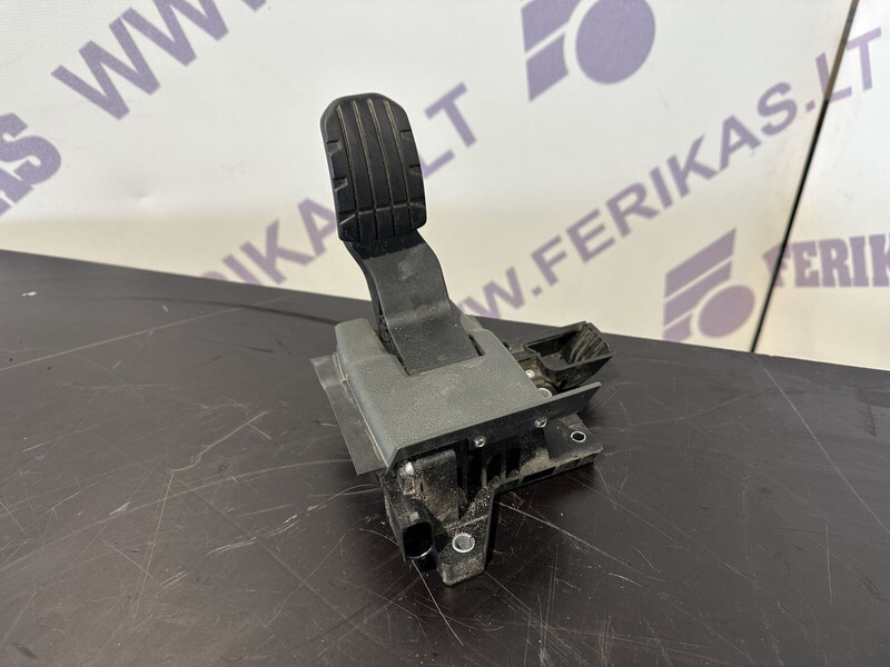 Scania - Pedal para Camión: foto 1 Scania - Pedal para Camión: foto 1